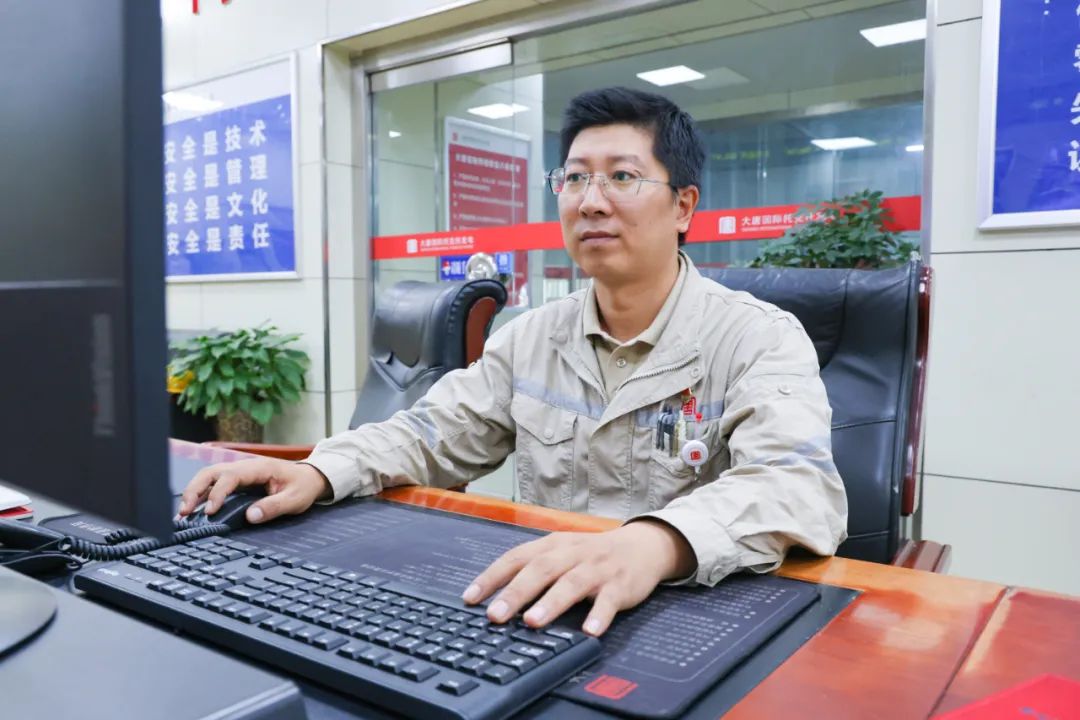【大唐榜样】冷聚瀛：以技术立身，用匠心筑梦.jpg